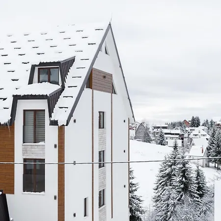 Glecer Kop, Cozy Design A5, Free Parking Garage