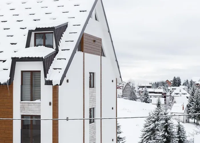 Glecer Kop, Cozy Design A5, Free Parking Garage